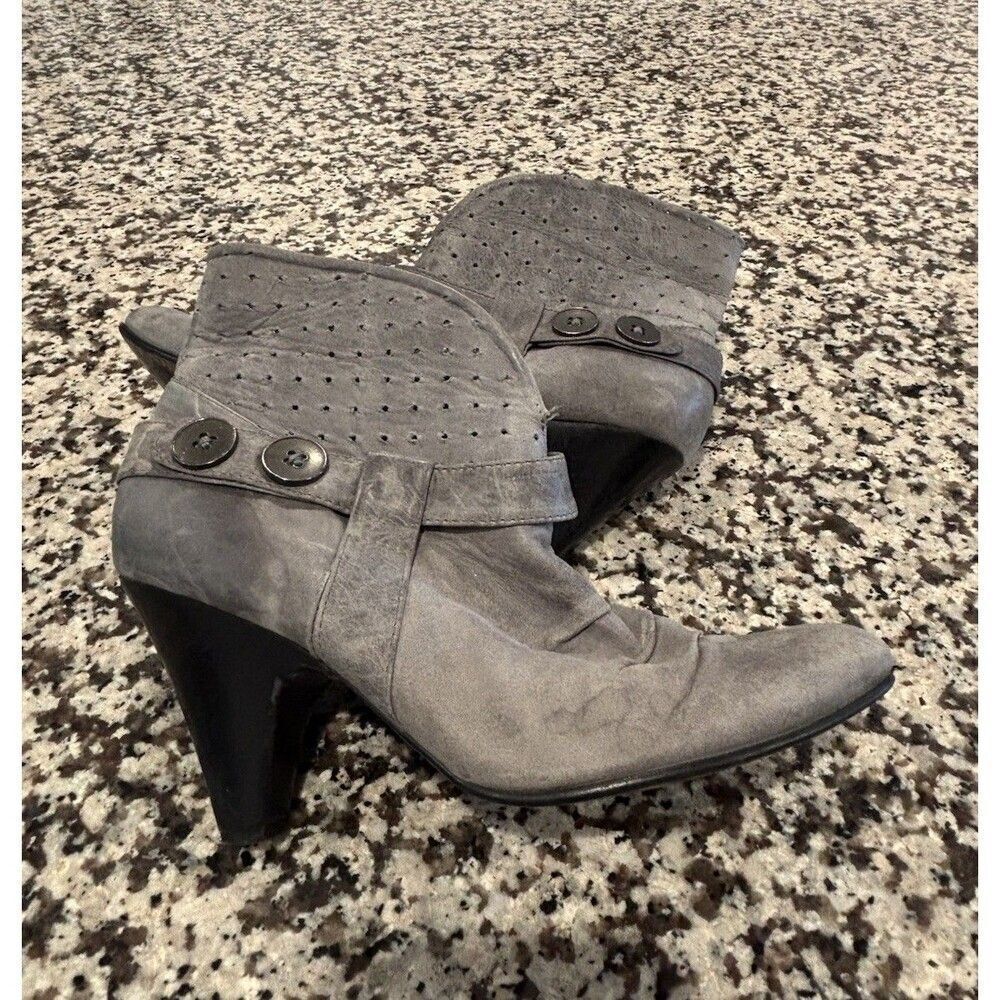 Velez Women’s EU 36  US 6 Gray Leather Indie Boho Slouchy Ankle Boots
